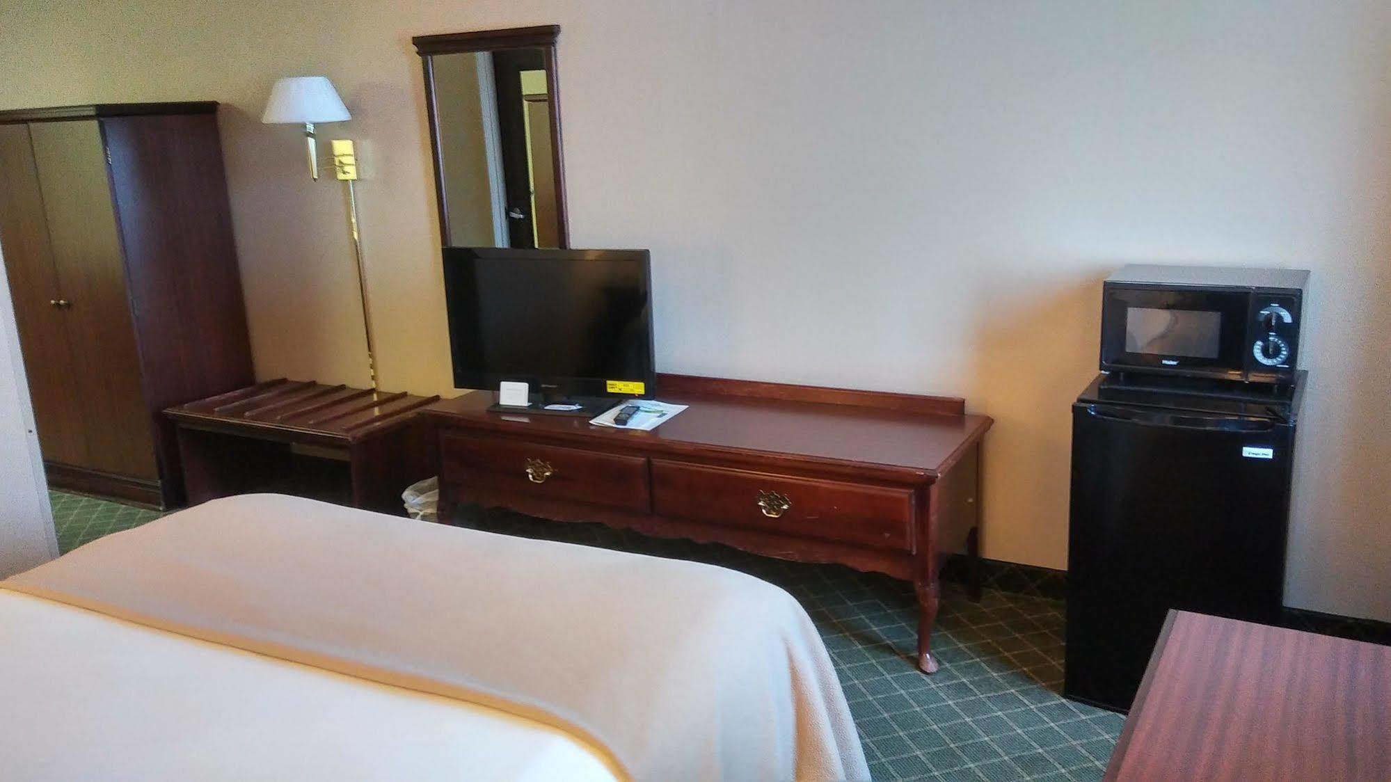 Briarwood Inn - Sparta Zewnętrze zdjęcie